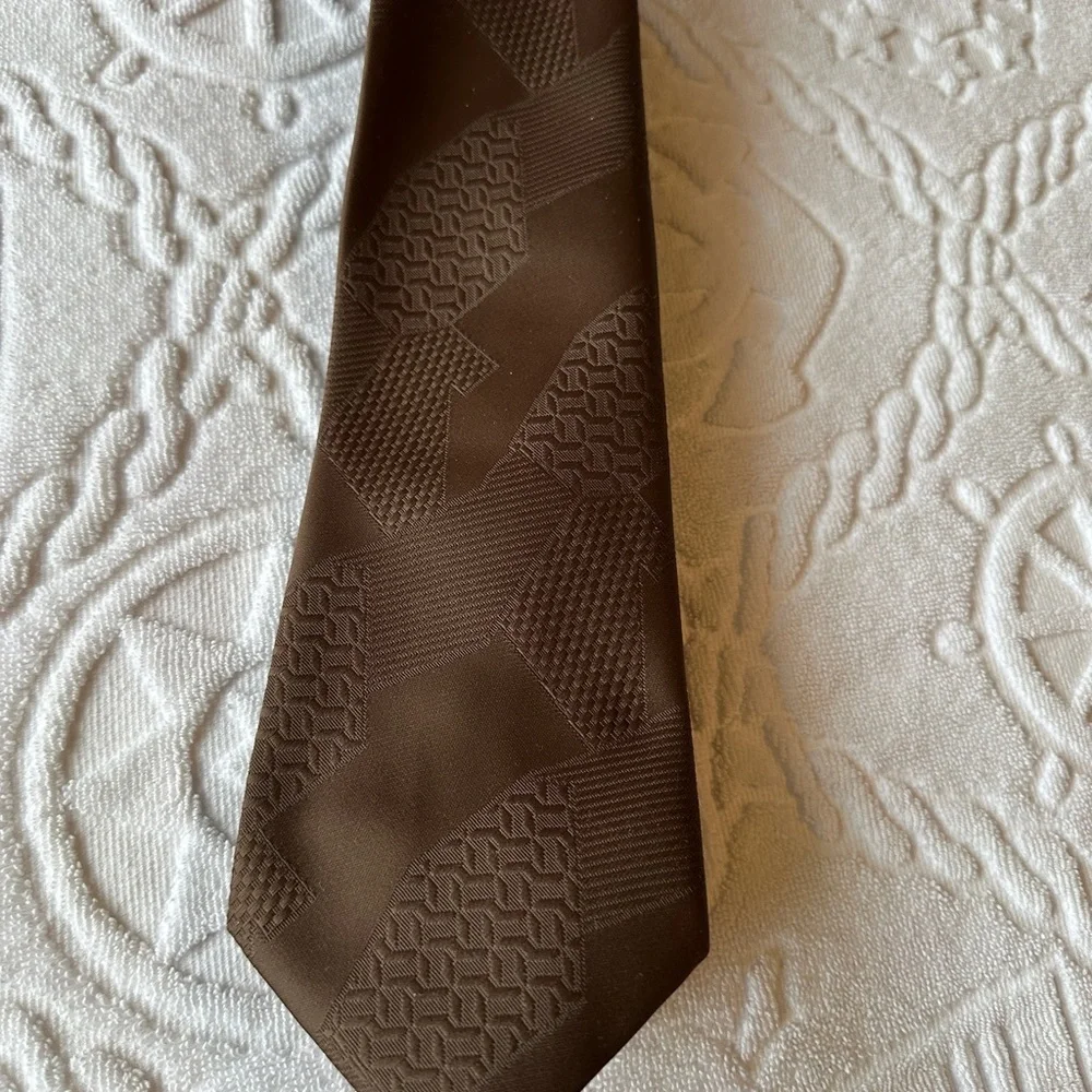 Elegant Brown Patterned Men's Tie‎